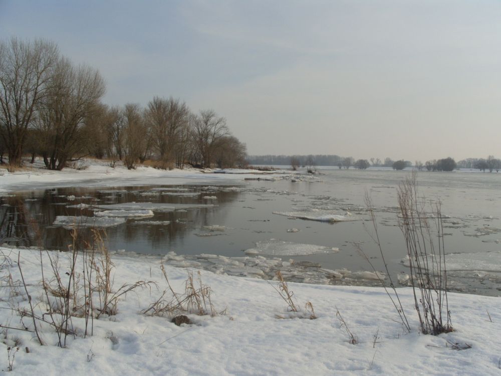 Wahrenberger Fähre Eis