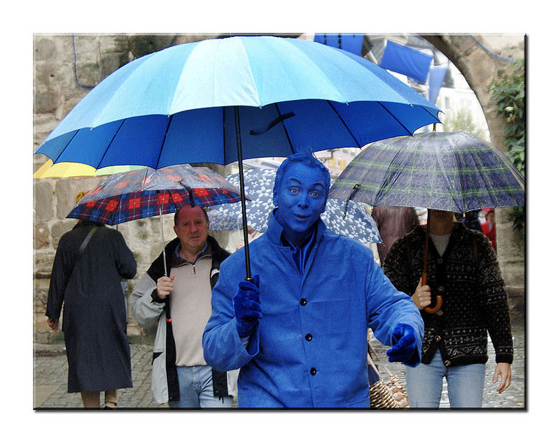 Wahrscheinlich die einzige Möglichkeit dem derzeitigen Mistwetter mit Freude zu begegnen!