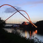 Wahrzeichen des Nordsternparks: Die Doppelbogenbrücke über den Rhein-Herne-Kanal