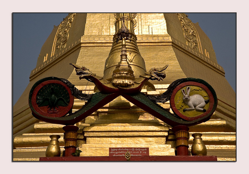Wahrzeichen in Yangons Tempeln