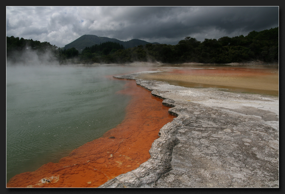 Wai-O-Tapu Champagne Pool