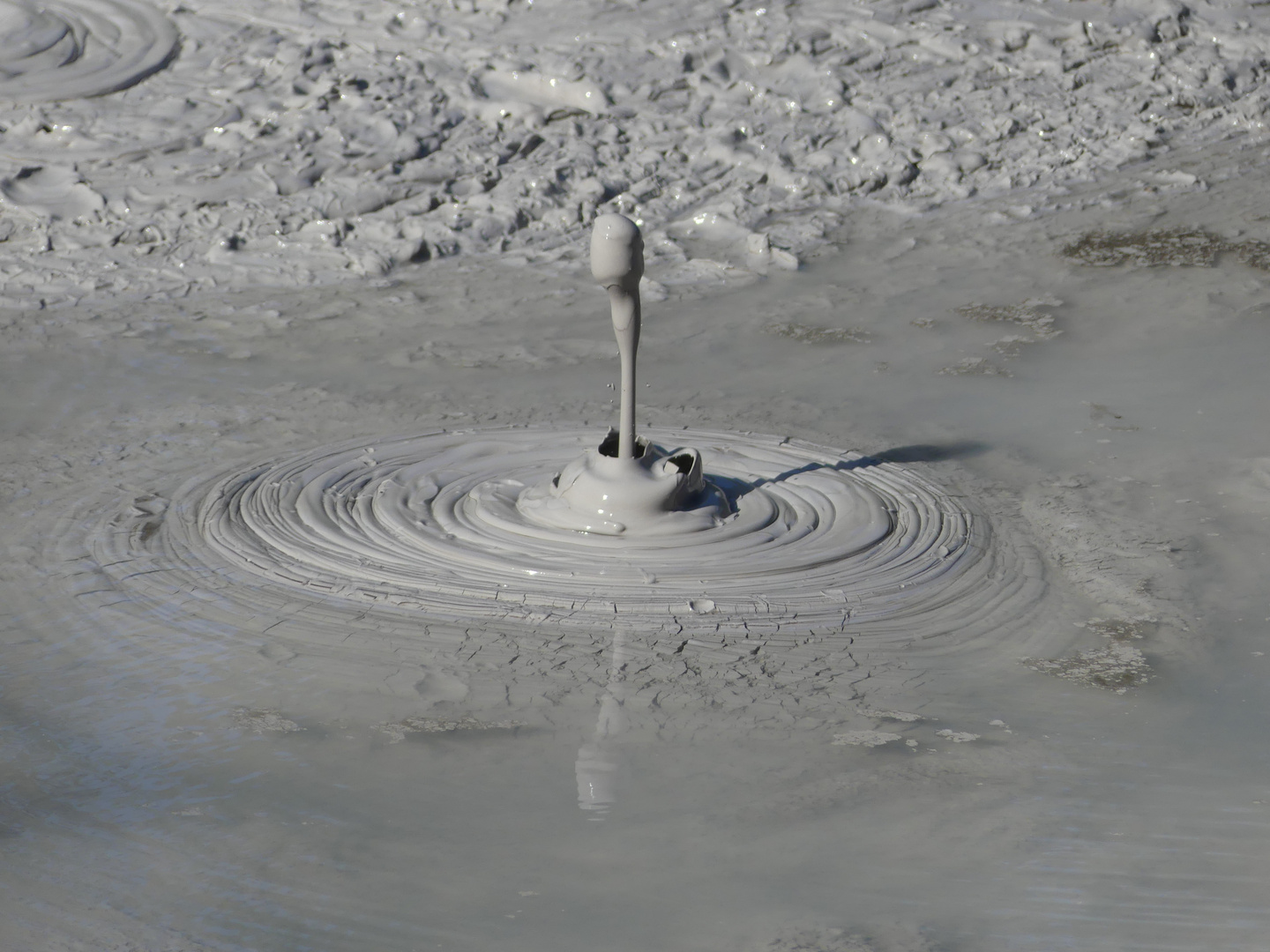 Wai-O-Tapu Mud Pool