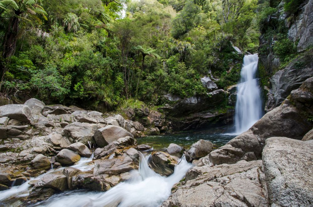 Wainui Falls (Waterfall height: 7m) - Abel Tasman National Park