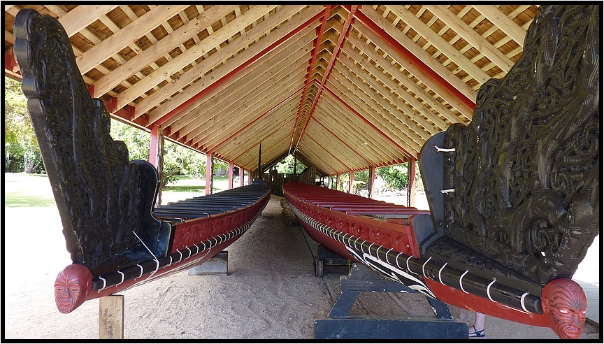 Waitangi - Treaty Grounds , Kriegskanus der Maori