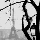 Waiting for the evening at Montmartre.