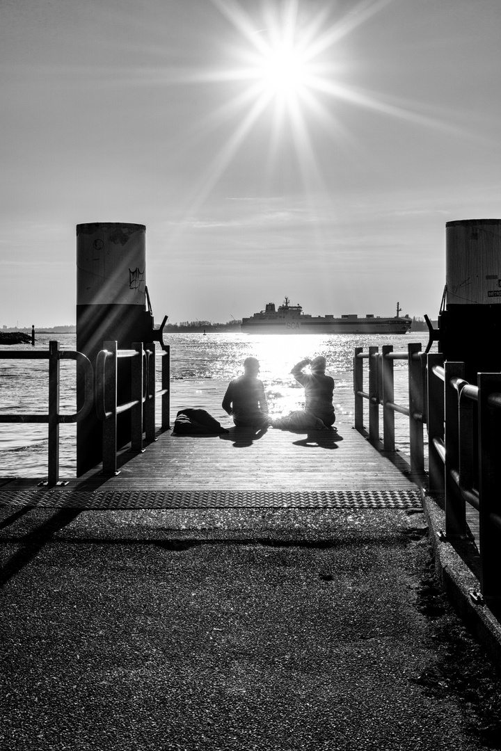 Waiting for the ferry 