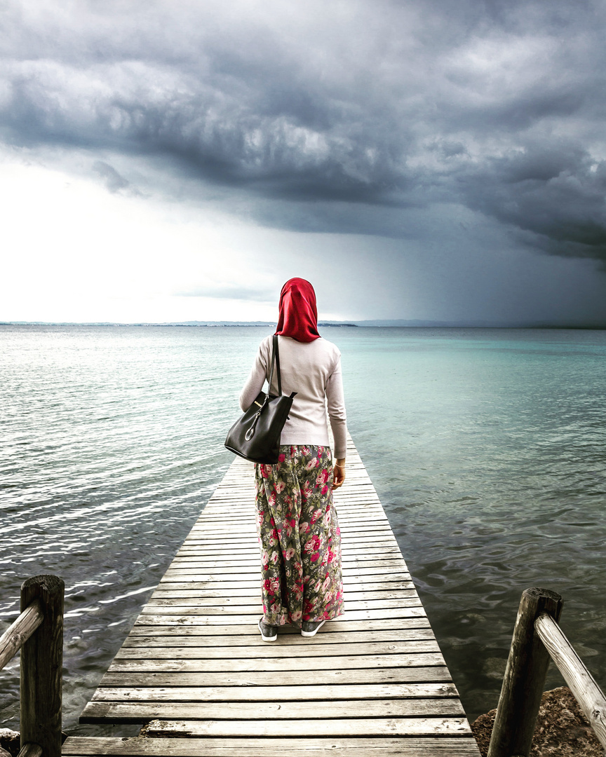 Waiting for the storm on Lake Garda