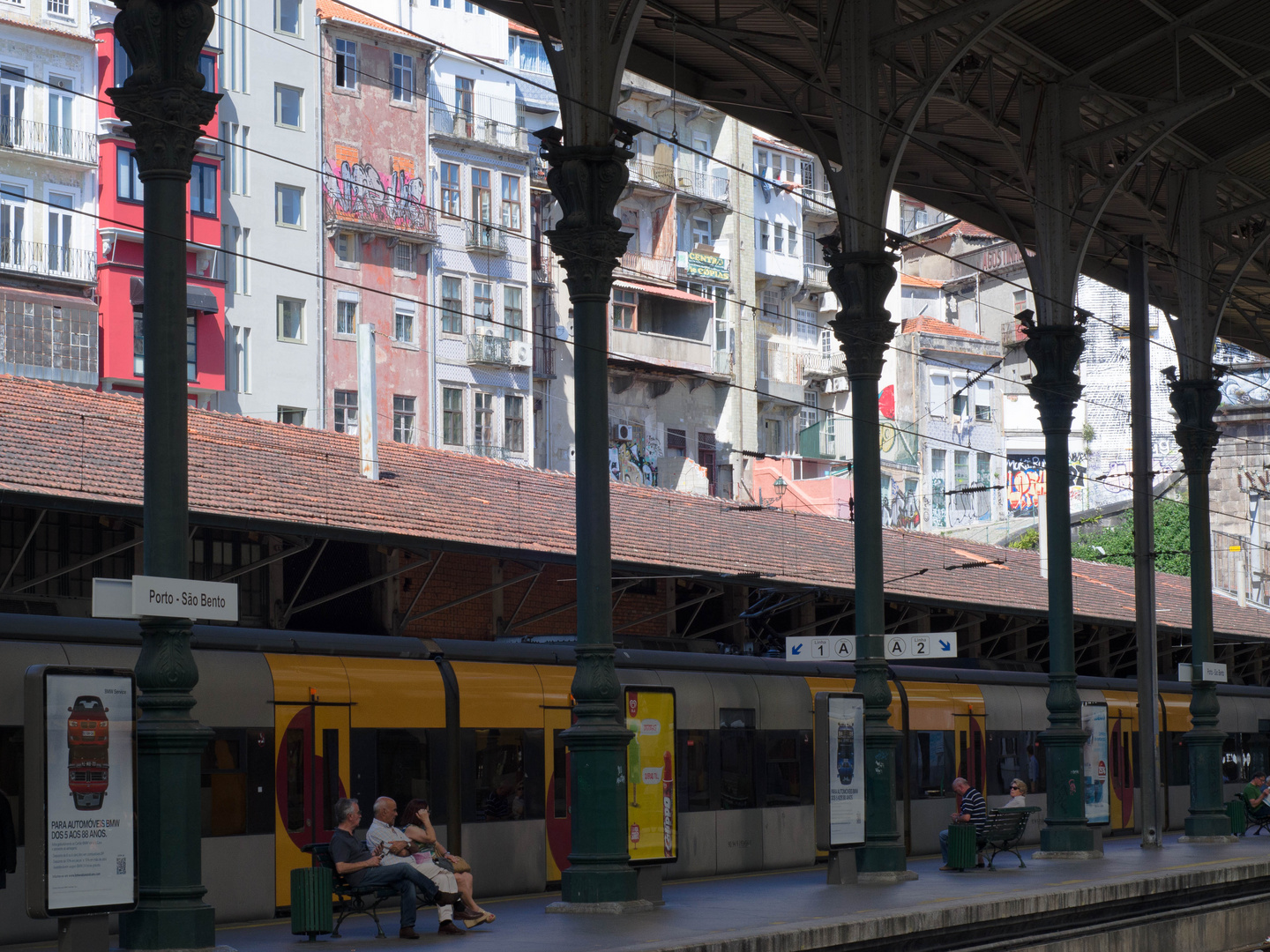 Waiting for the train II