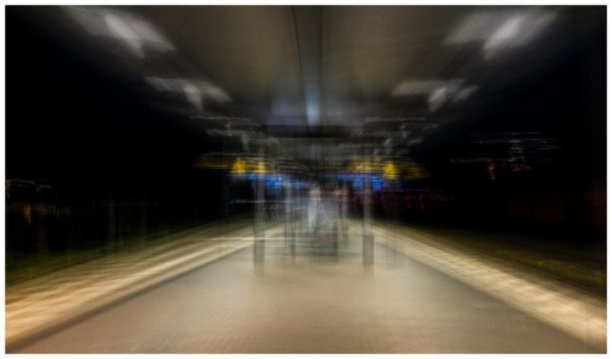 Waitung For The Late Night Train