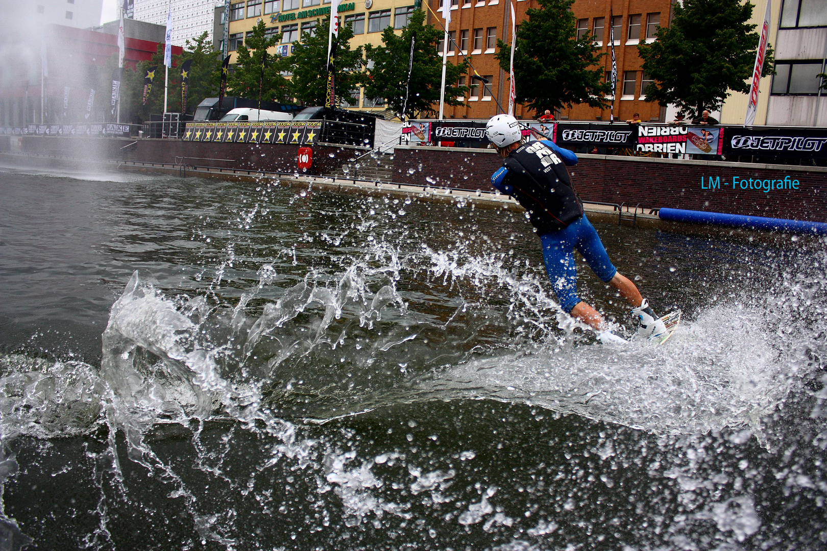 Wakeboarden auf der KiWo 2013