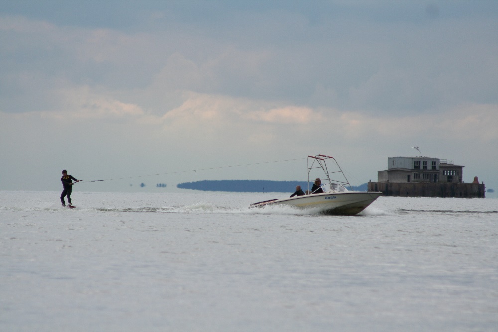 Wakeboarden vor der Endmagnetiesierungs Station