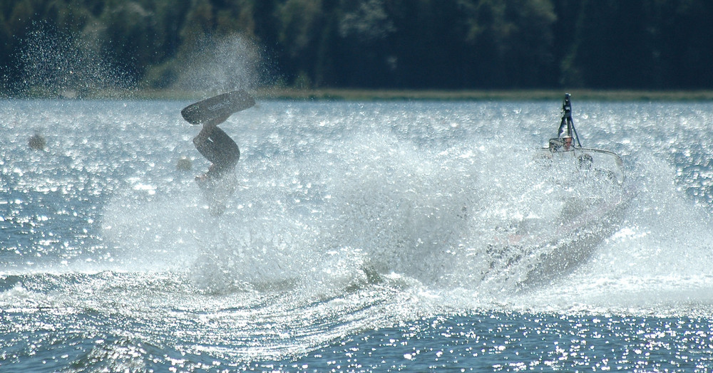 Wakeboarder auf dem Lac de Joux