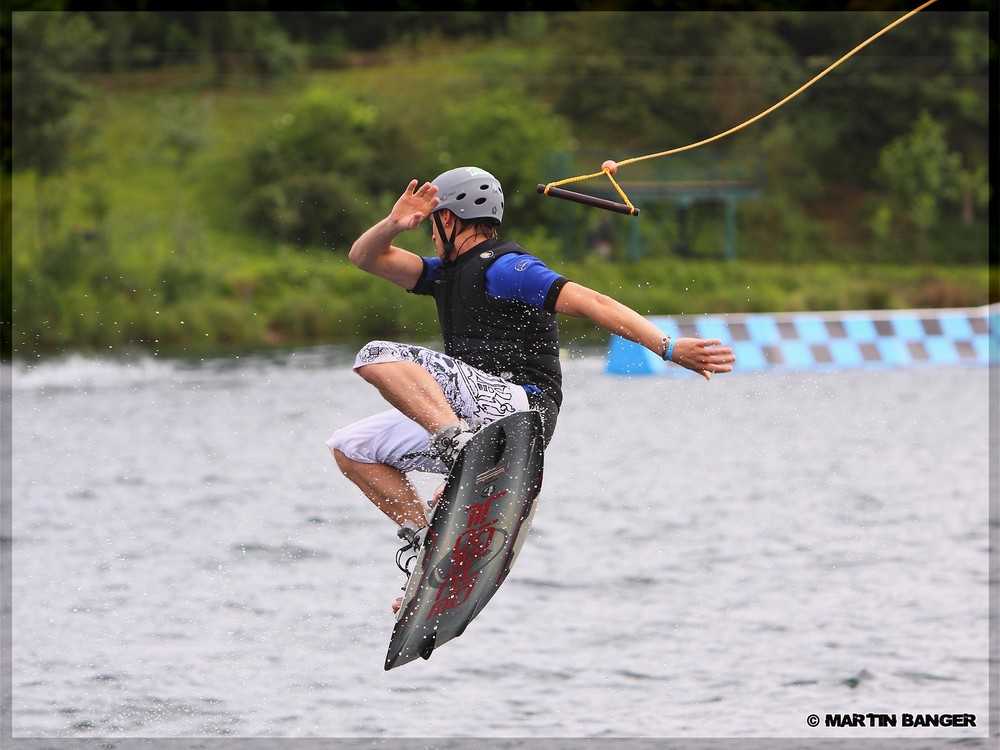 Wakeboarding Action (Bild 1 v. 10)