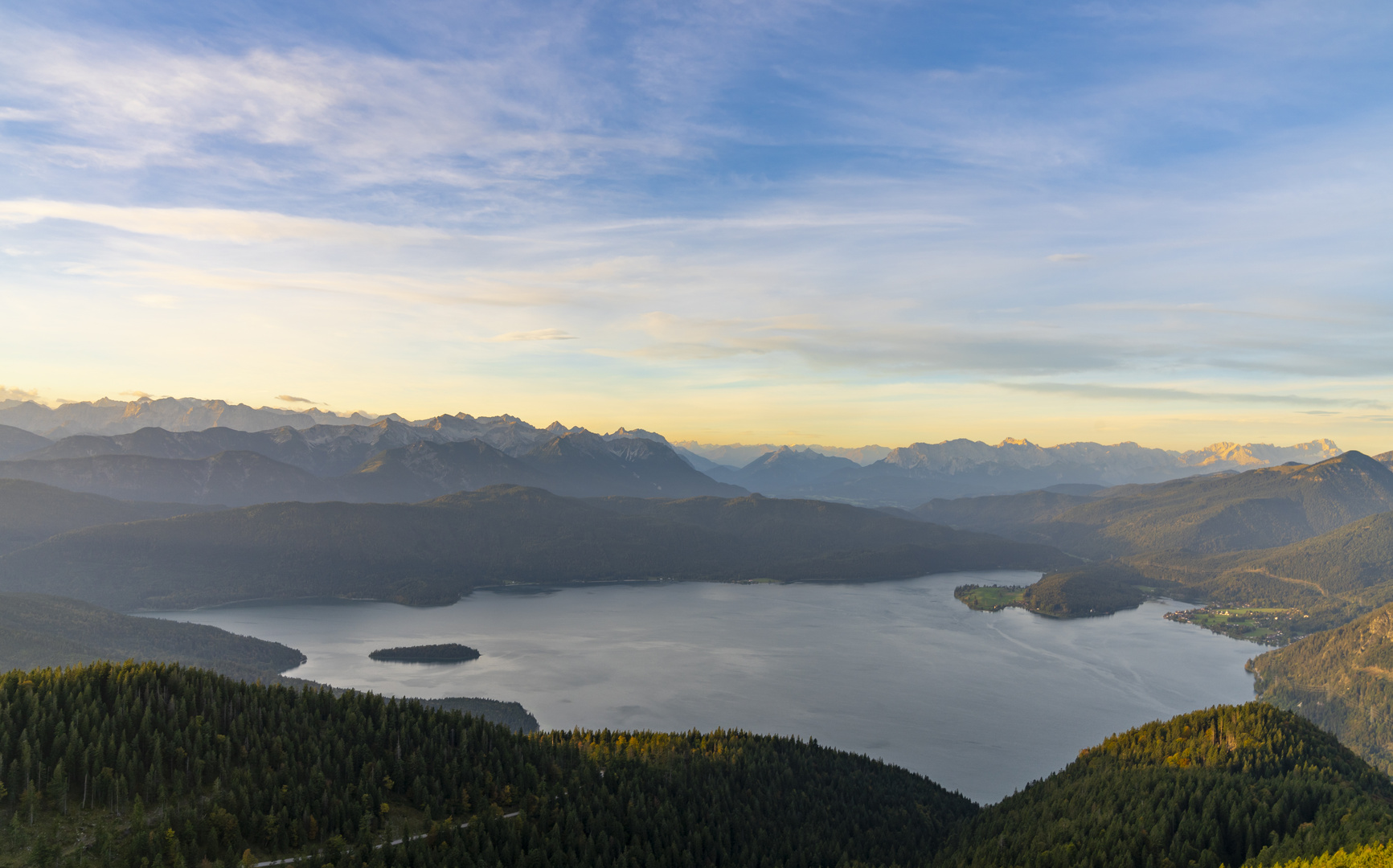 Walchensee am Morgen