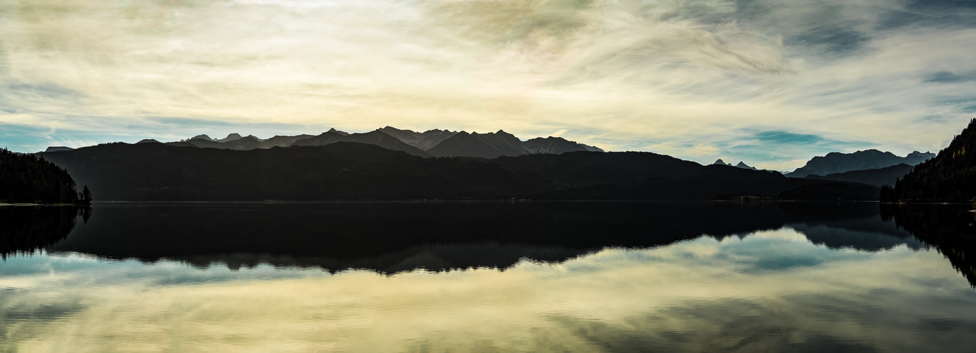 Walchensee im Herbstlicht