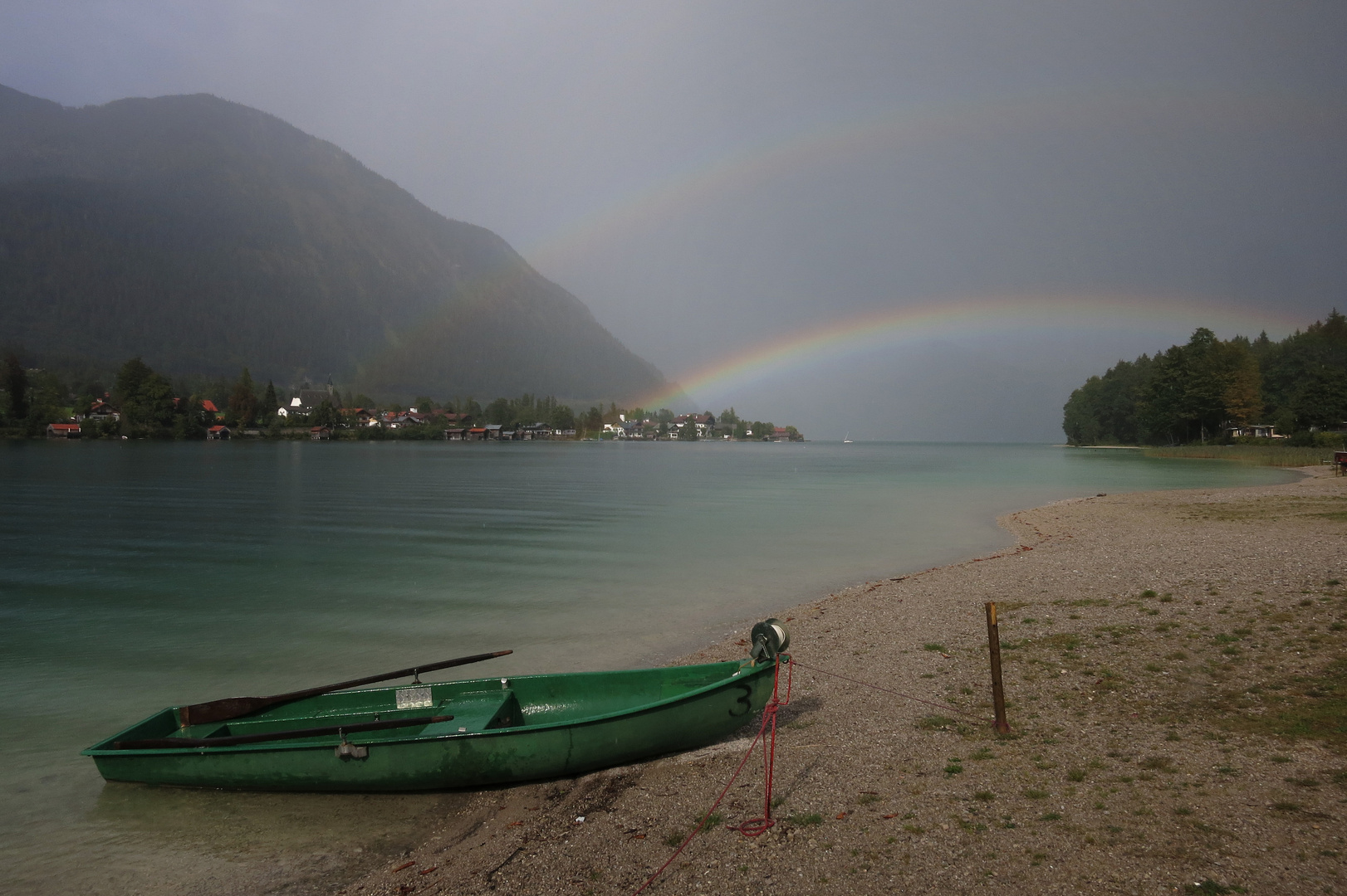 Walchensee mit doppeltem Regenbogen