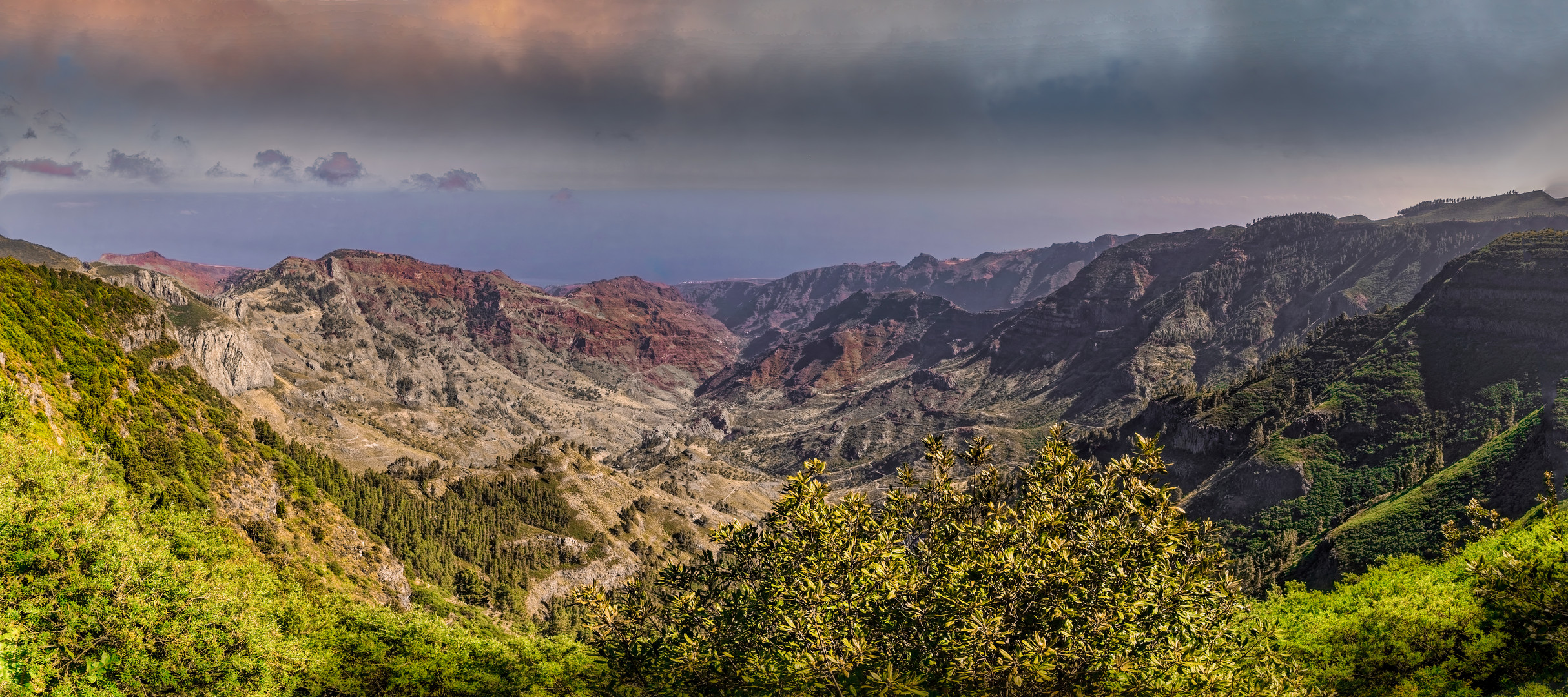 Wald- und Berglandschaft La Gomera