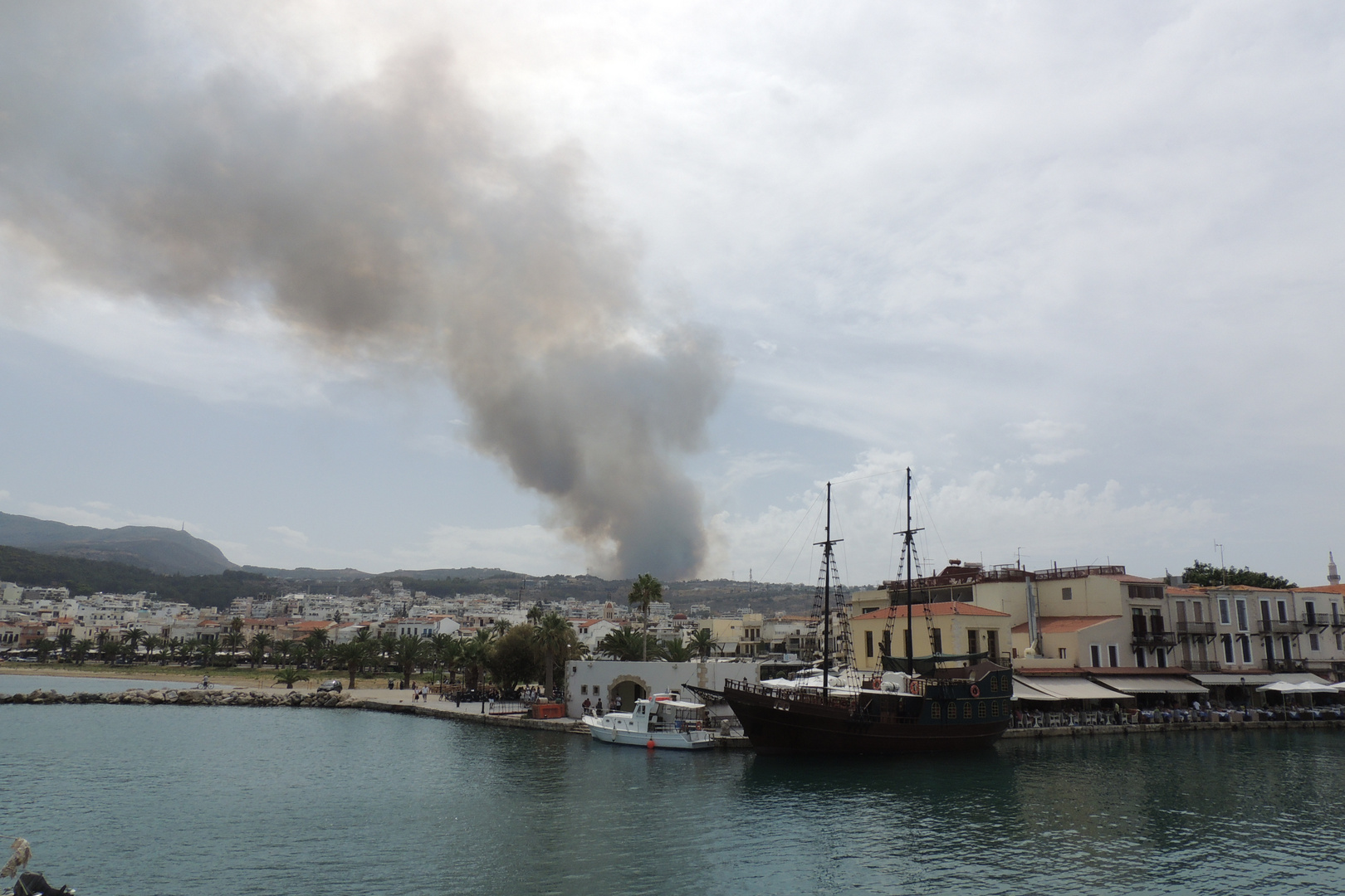 Waldbrand hinter Rethymnon / Kreta