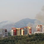 Waldbrand in der Nähe von Tirana / Albanien