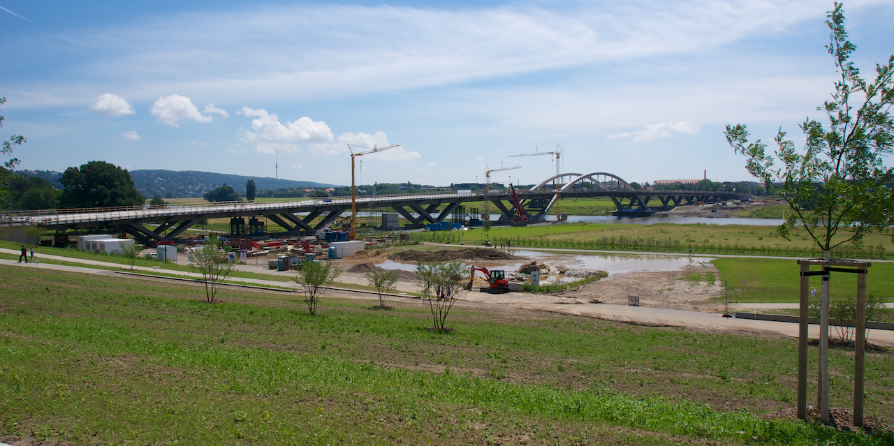 Waldschlösschenbrücke im Bau (1)