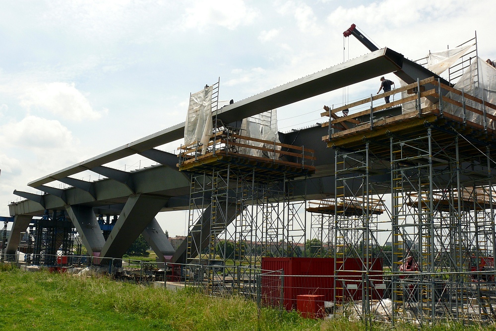 Waldschösschenbrücke im Juli III