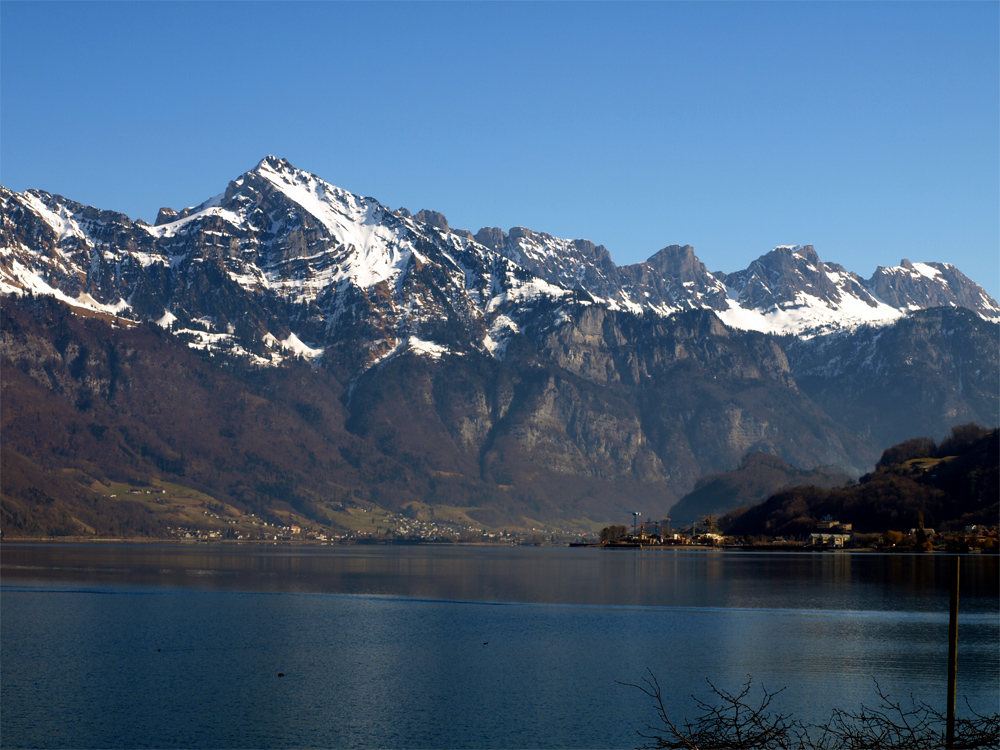 Walensee mit Churfirsten