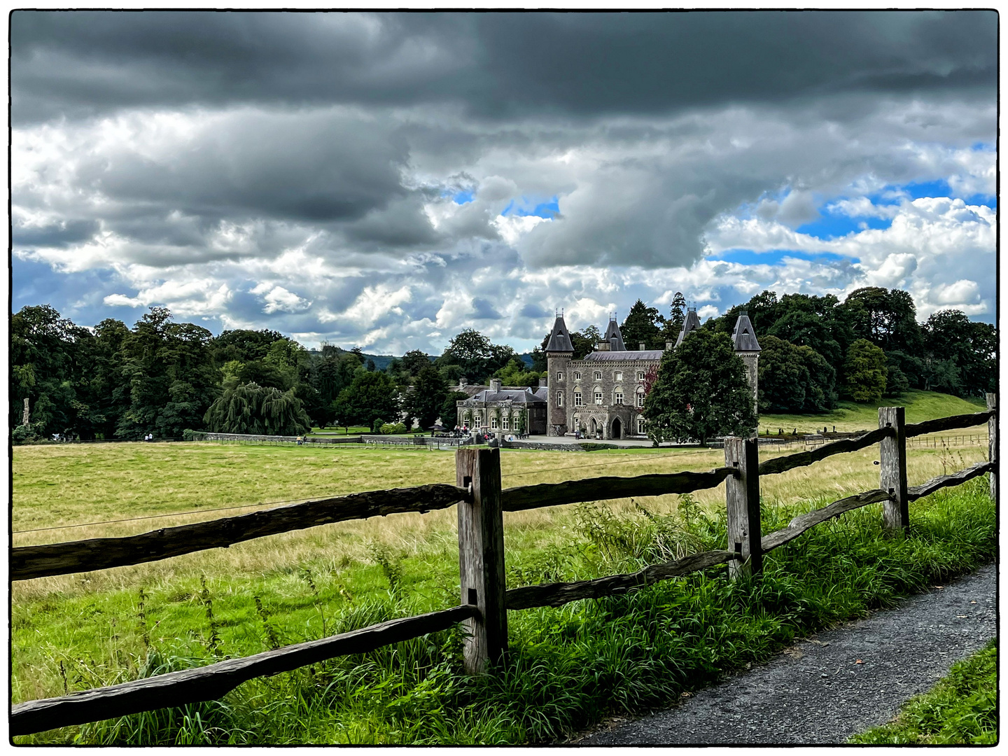 Walisisch: Plas Dinefwr