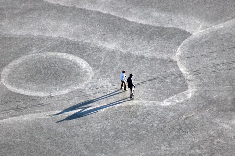 walk round ice