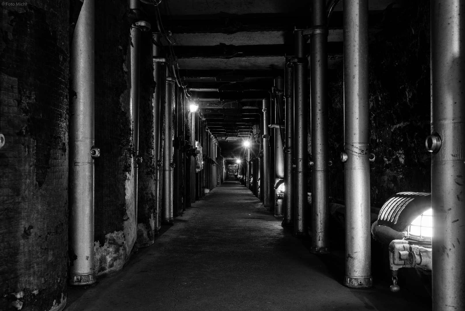* walk the line * Foto & Bild industrie und technik, bergbau, tiefbau
