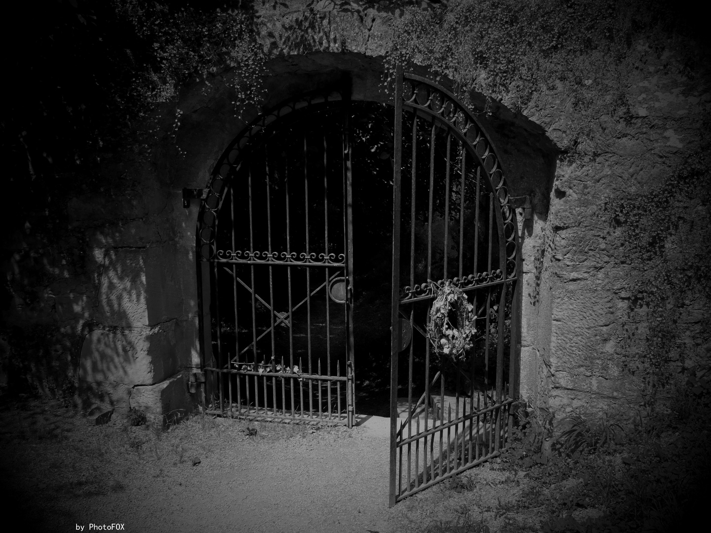 Walk through the gate and see what´s behind...