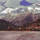 Walking in the Kali Gandaki riverbed