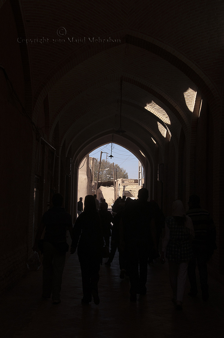 Walking in tight Alleys