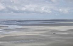 Walking the Baie de Mont St. Michel