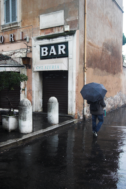 walking through rome. II