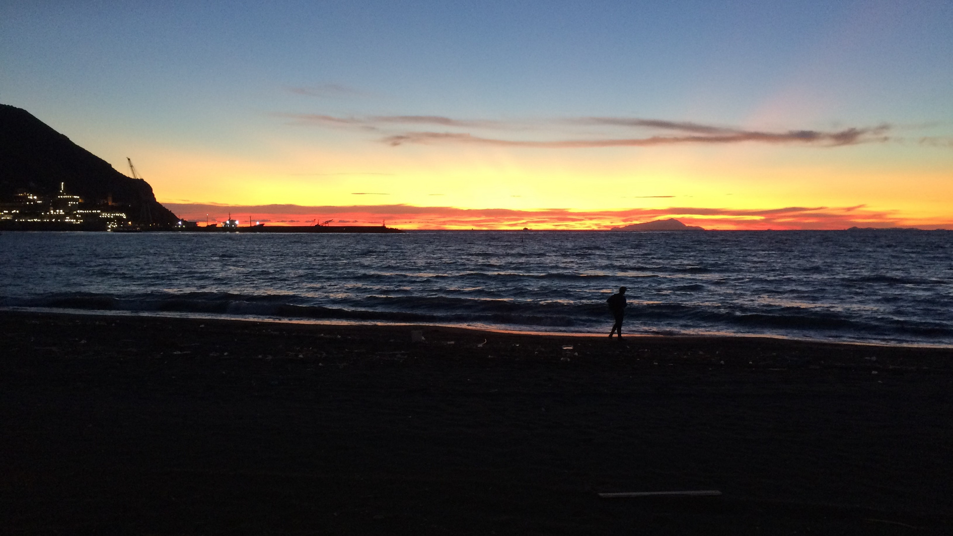 Walking with the colors of the sea and the sky