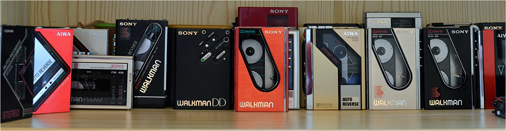 --- WALKMAN ---