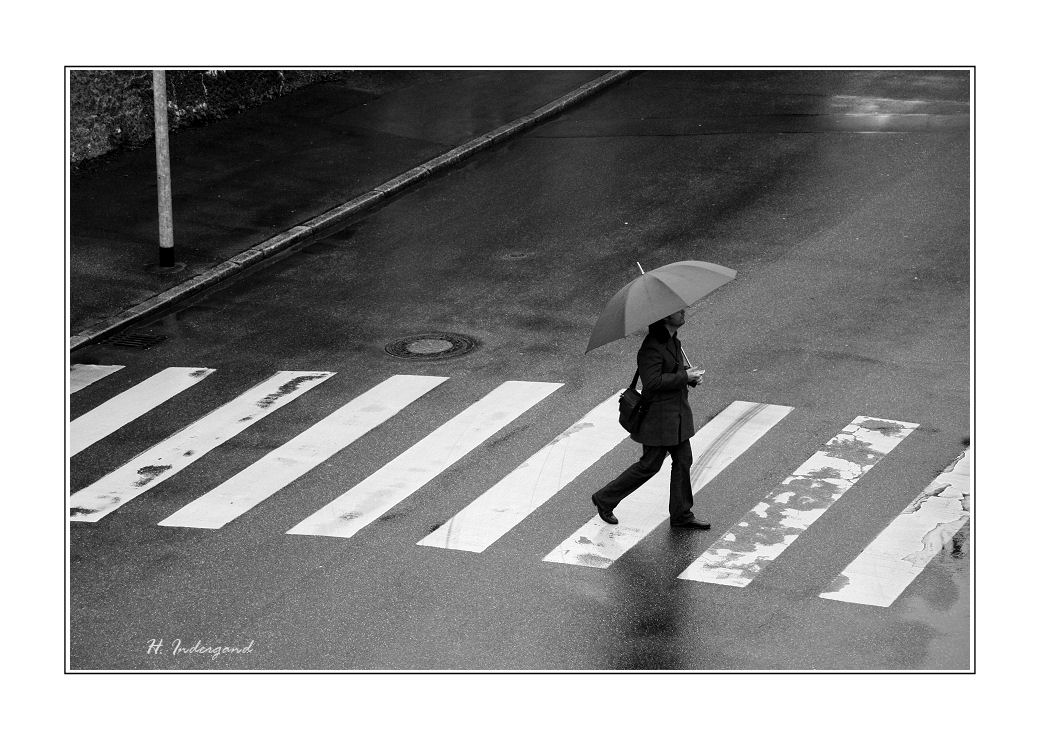 walk`n trough the rain