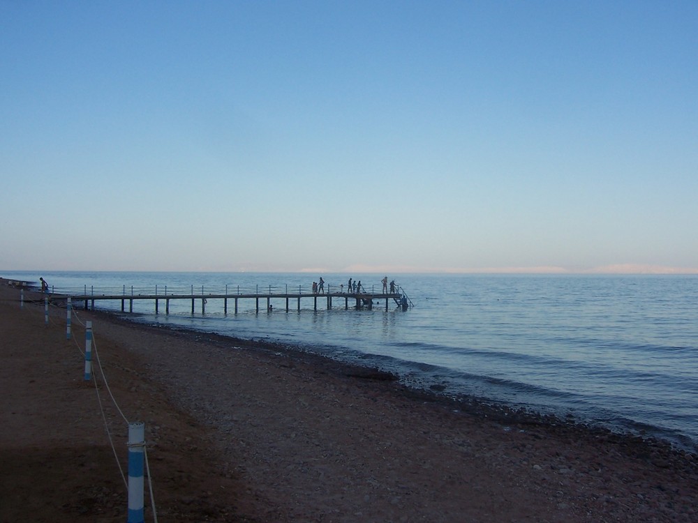 walkway 2 the sea