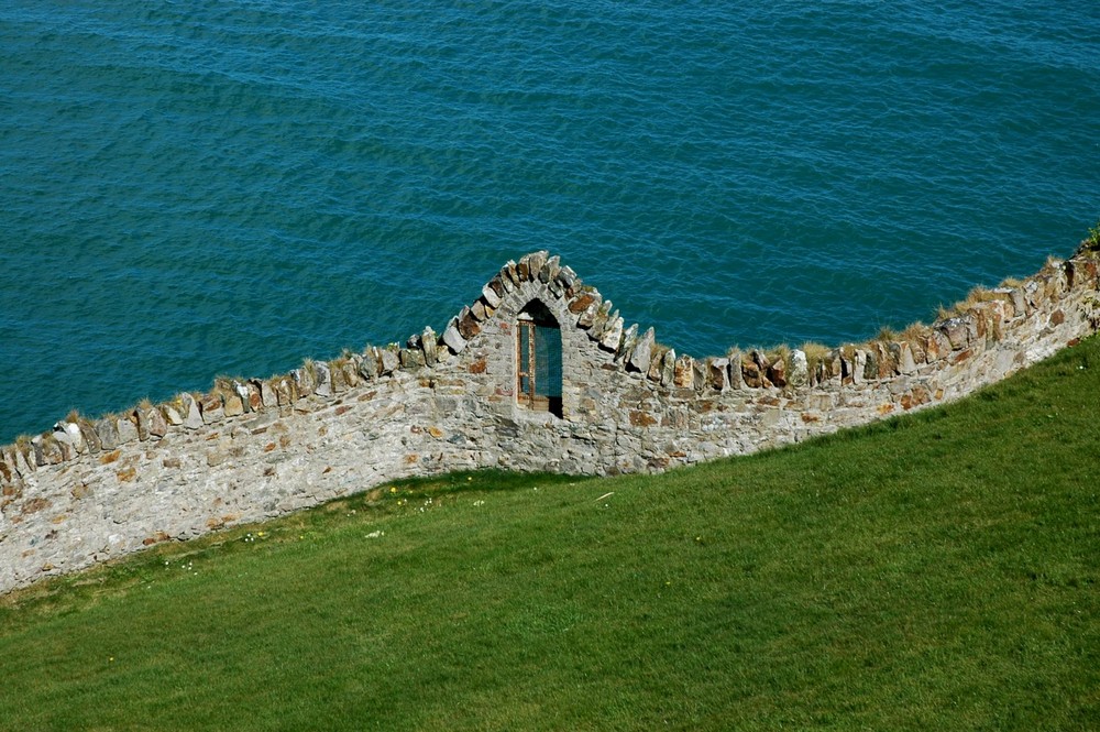 wall above the sea