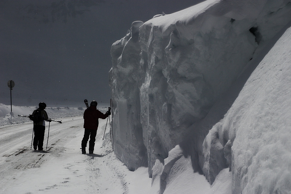 WAll of Snow