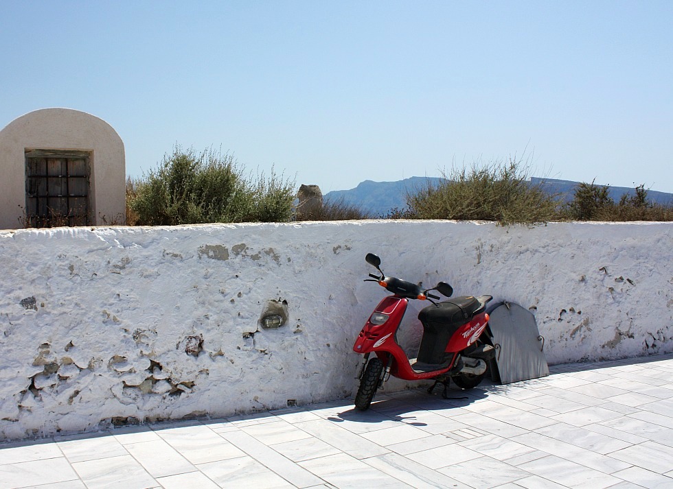 Wall on the Santorini