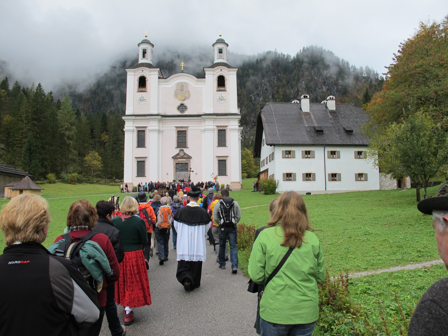 Wallfahrer Einzug Maria Kirchental