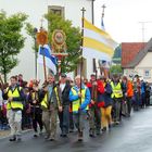 Wallfahrer ziehen durch das Land (1) ...