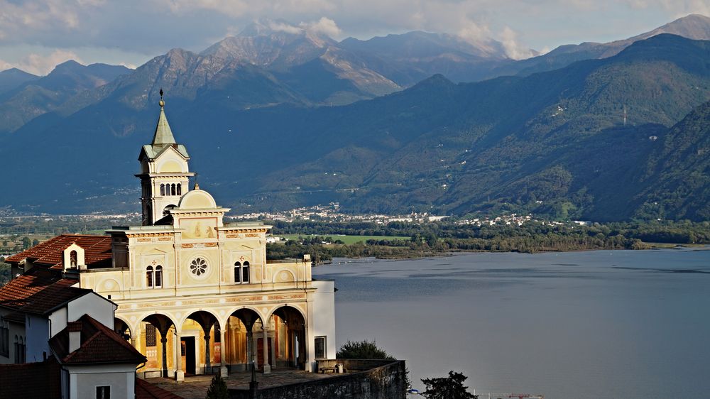 Wallfahrtskirche "Madonna del Sasso" in Orselina