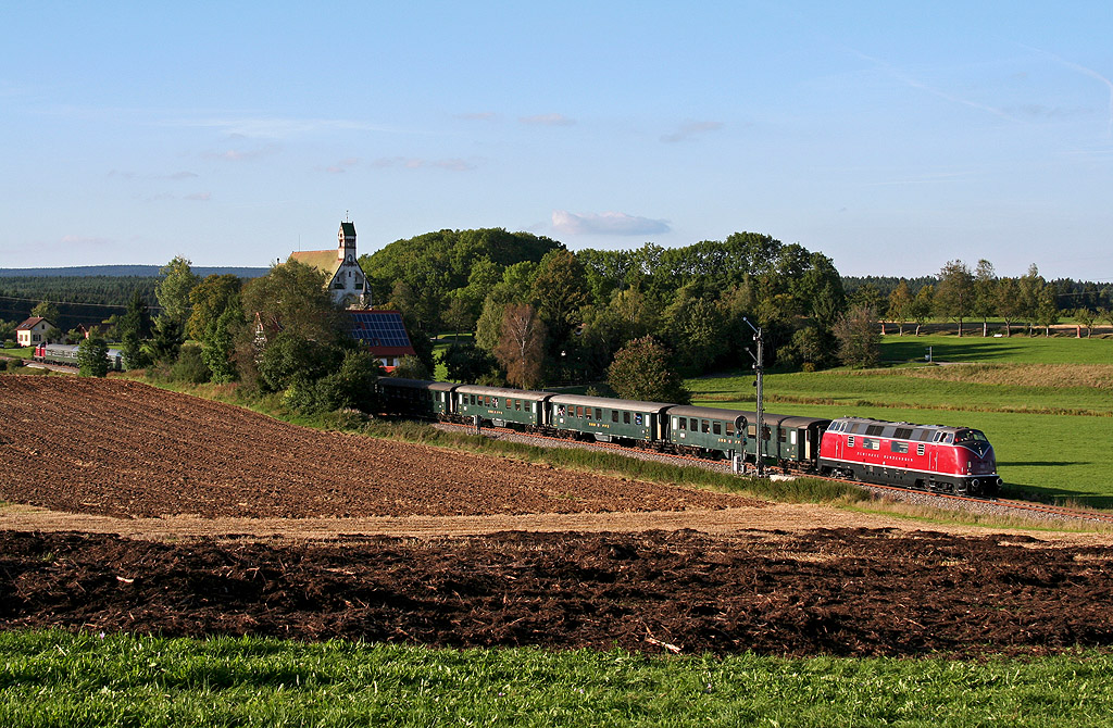 Wallfahrtskirche mit drei Bundesbahnklassikern!