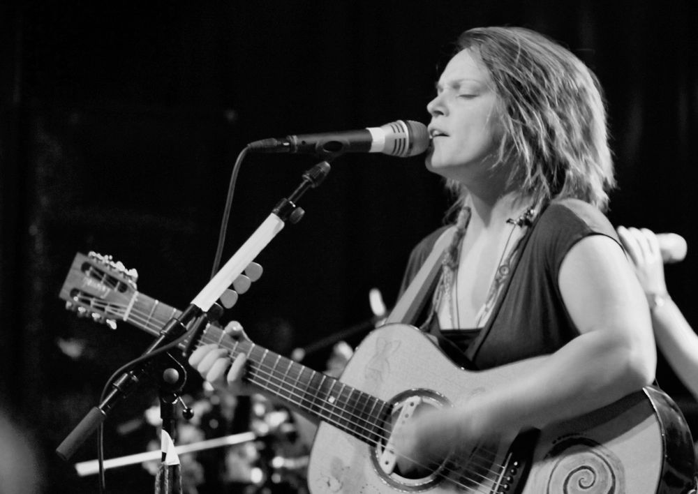 Wallis Bird