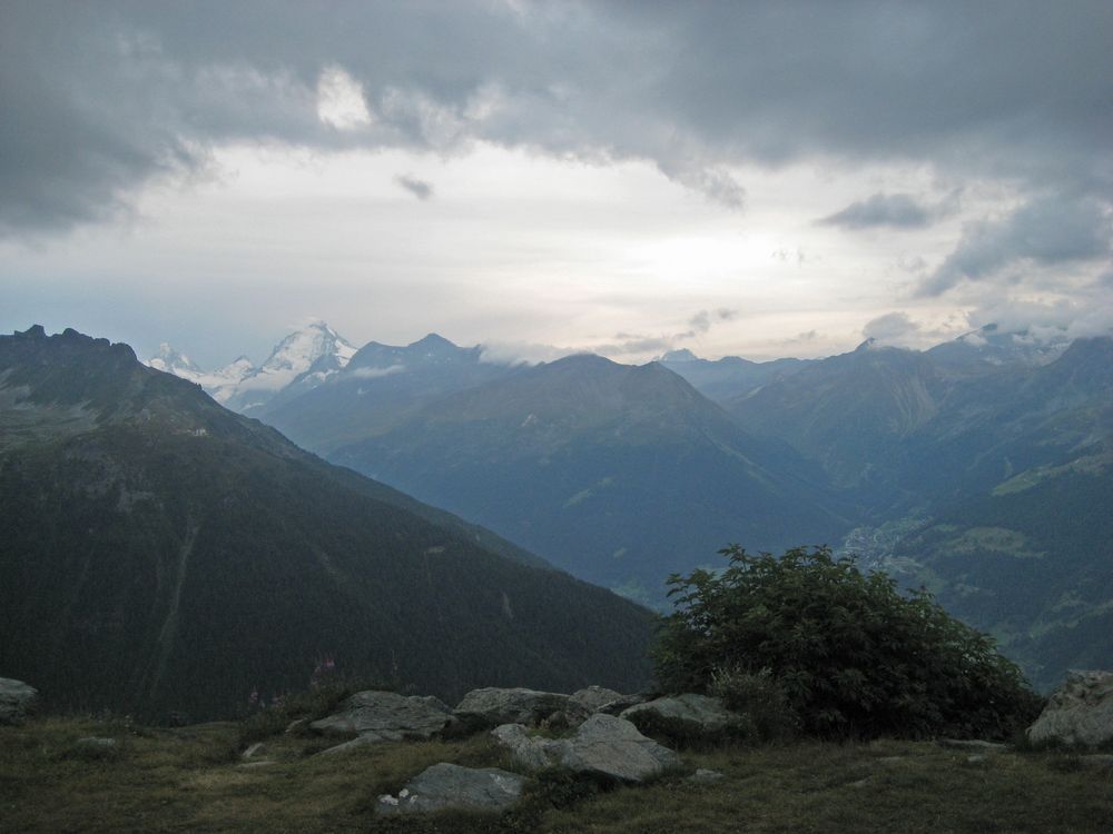 Walliser Bergwelt. CH