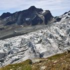 Walliser Feegletscher vor der Bergkulisse in Saas Fee an einem besonders schönen Tag...