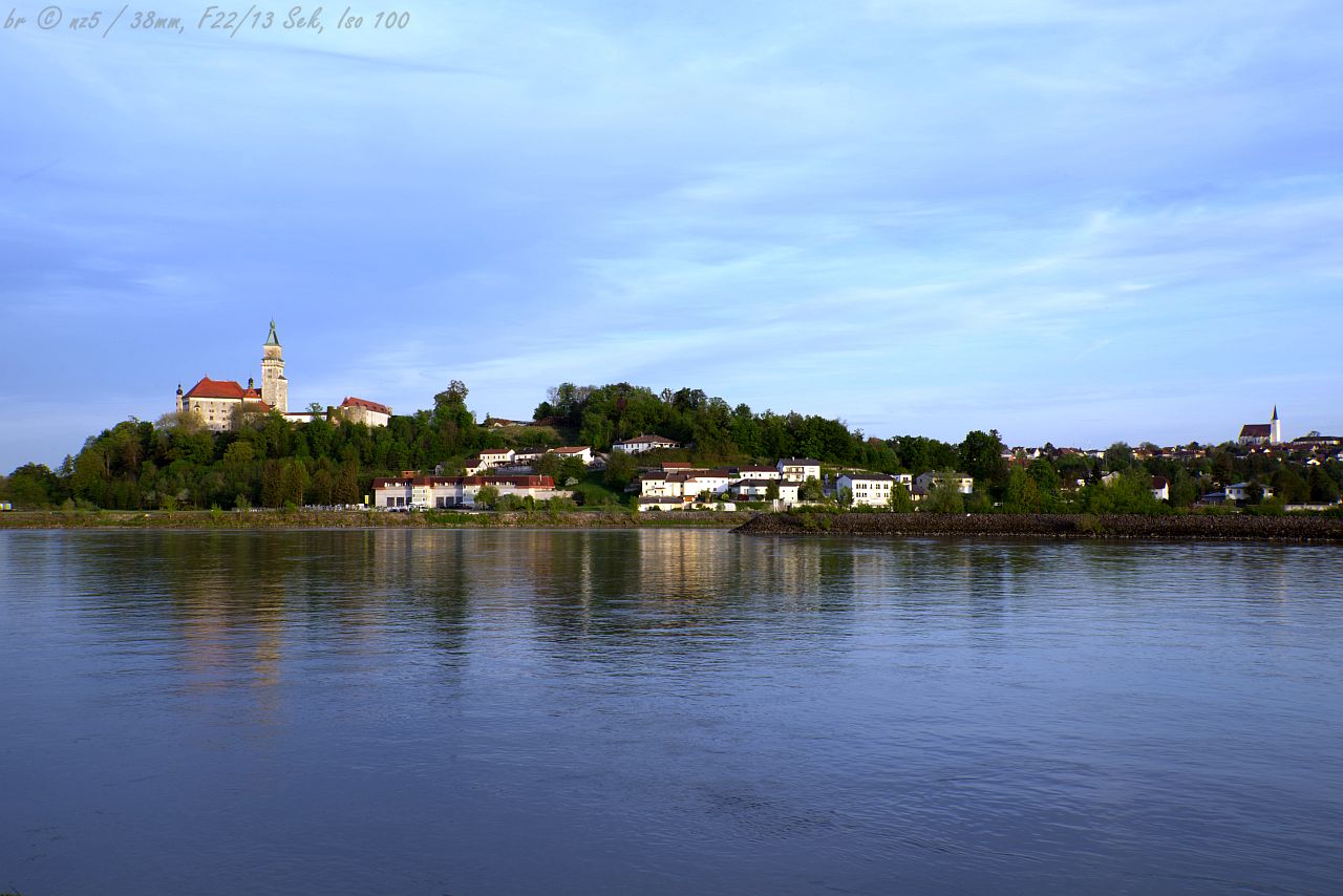 Wallsee mit Schloss Wallsee