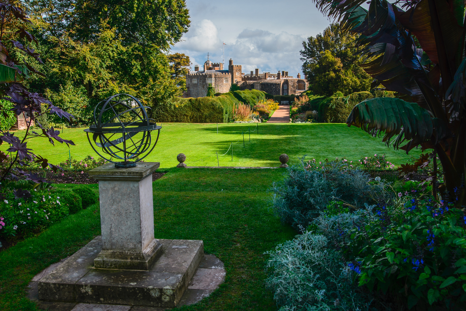 [ Walmer Castle, The Garden ]